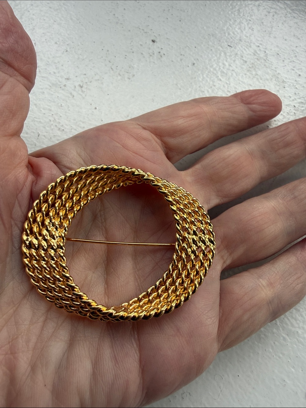 Monet Signed Twisted Rope Oval Gold Tone Infinity Brooch. Circa 1980’s.